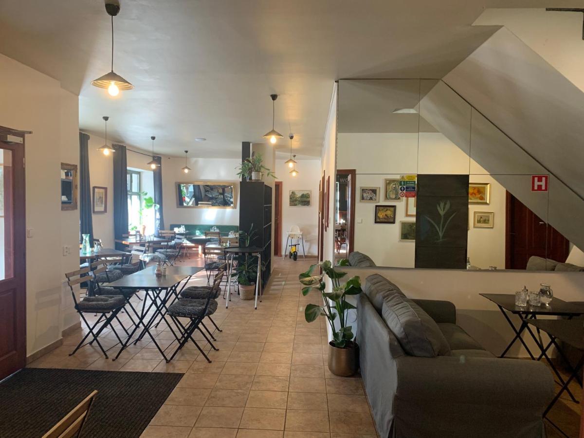 Krokus Hotel 3*
